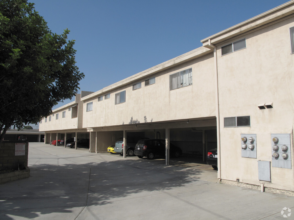 Primary Photo - Ramona Apartments