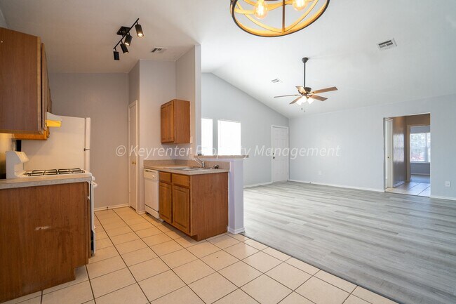 Foto del edificio - 605 Welston Cir Duplex