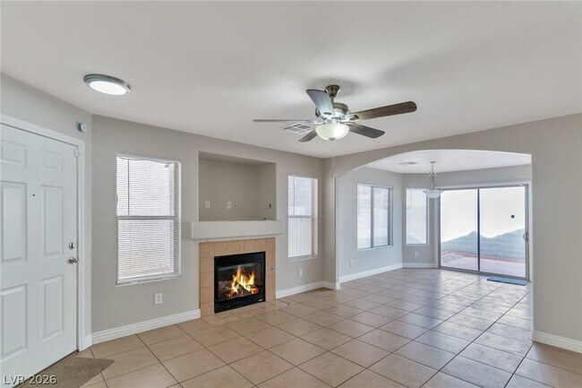 Foto del edificio - 9652 Brooks Lake Ave