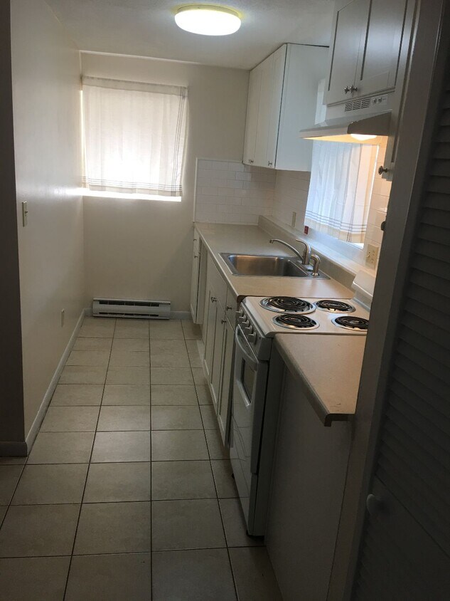 133 Winthrop St Unit Ardmore Condominiums, Framingham, MA 01702 Condo