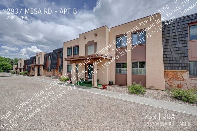 Building Photo - Two bedroom condo close to Garden of the G...