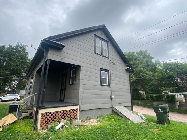 Building Photo - LEASE TO OWN $1,300 MO