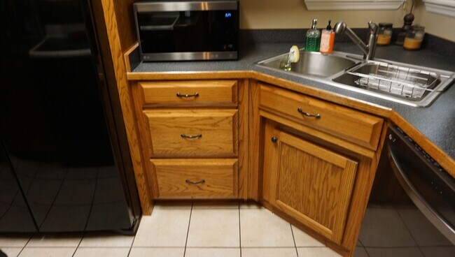 Foto del edificio - Beautiful home off Knights Academy