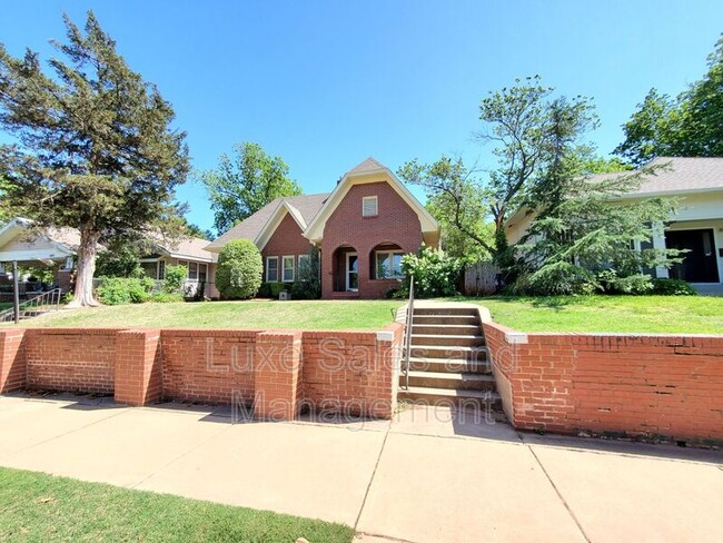 Photo - 606 NW 19th St House