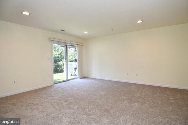 Foto del edificio - 8784 Lincoln St