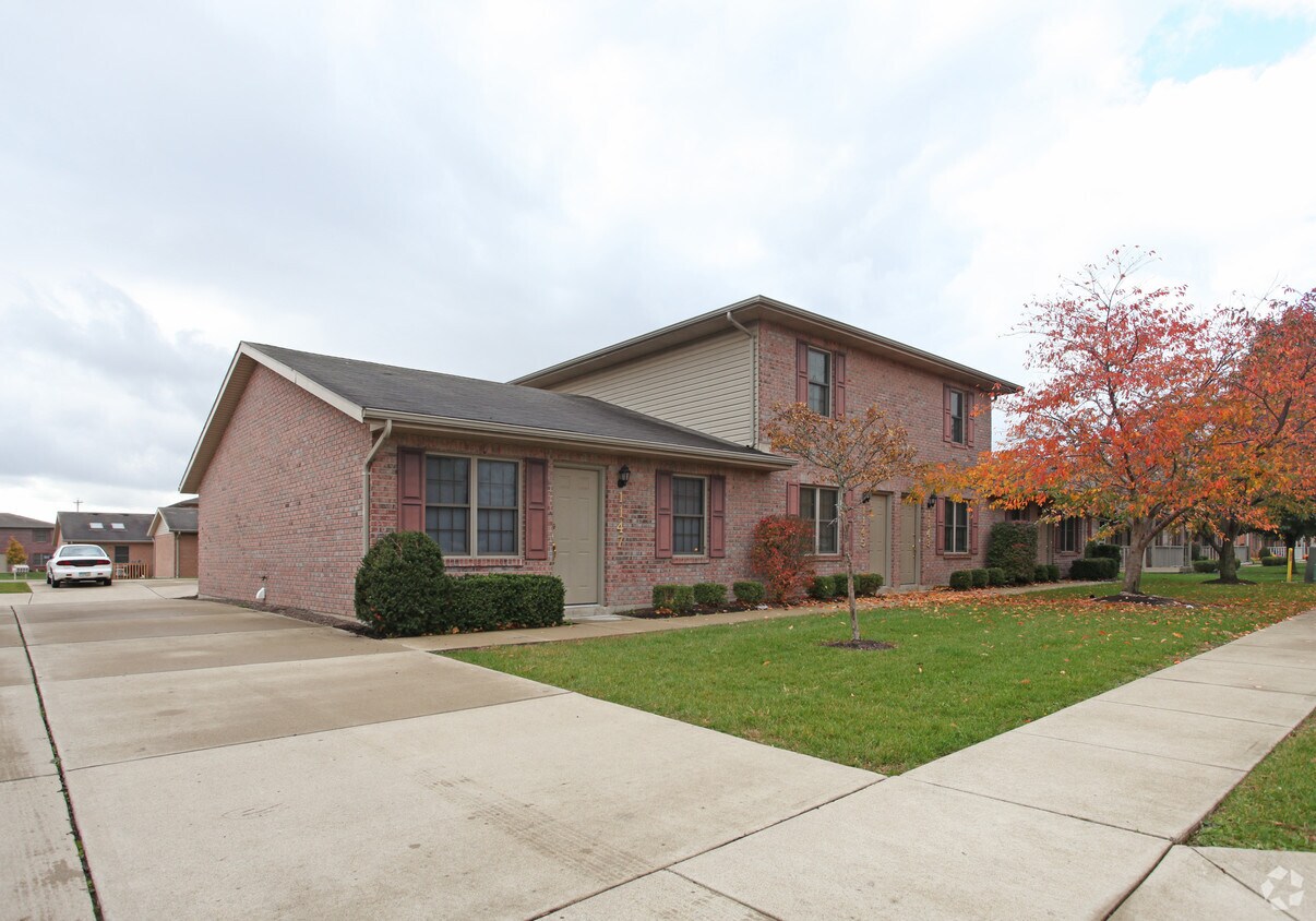 Primary Photo - 1141-1147 Van Way