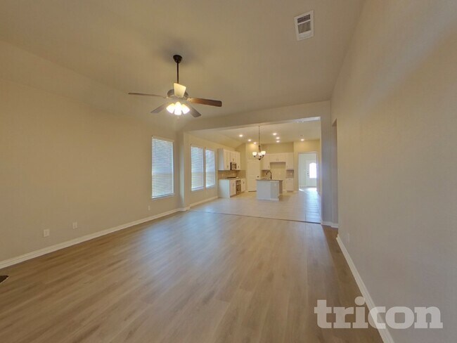 Foto del edificio - 1940 Gill Star Dr