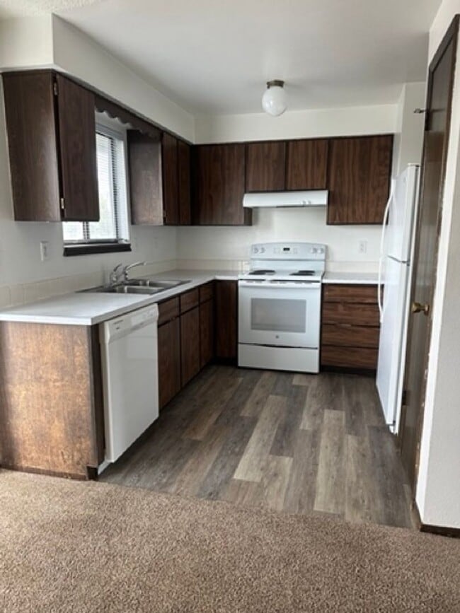 Building Photo - 823/825 2nd st