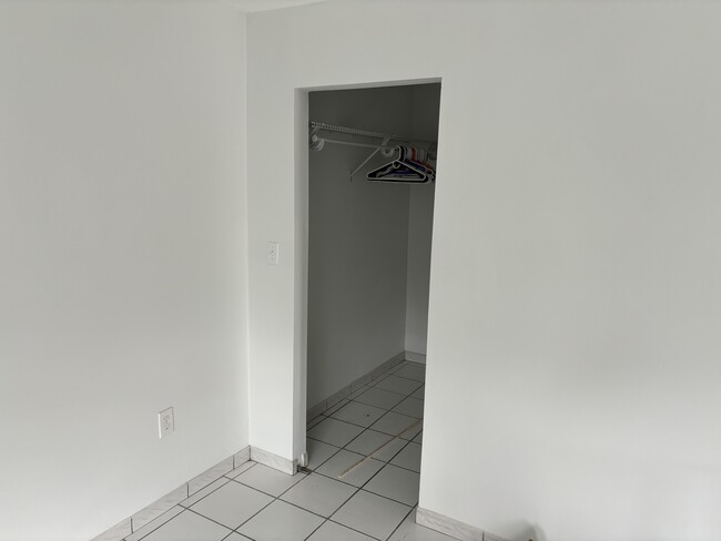 Foto del edificio - 6700 SW 40th St