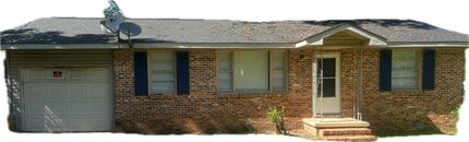 Building Photo - 112 Lincoln St