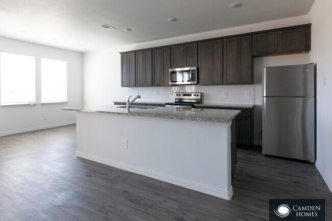 Foto del edificio - 10014 Spice Ln