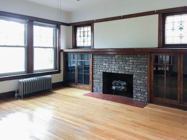 Building Photo - 3821 N Lawndale Ave