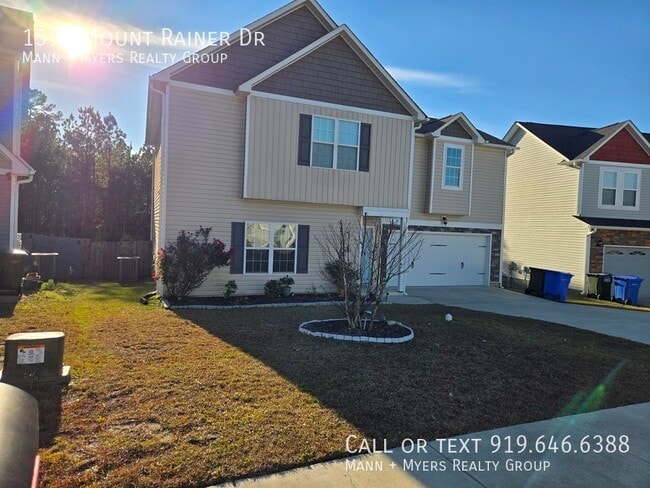 Foto del edificio - 1593 Mount Rainer Dr