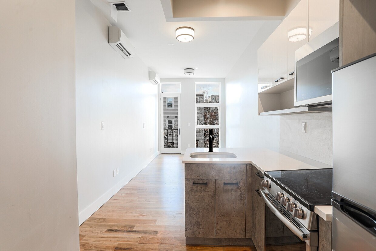 Foto principal - 1409 Bryant Ave