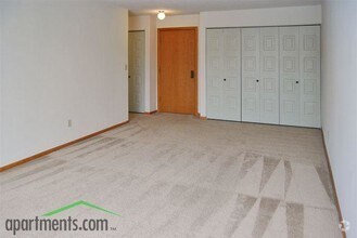 Living Room - Ponds of Edina