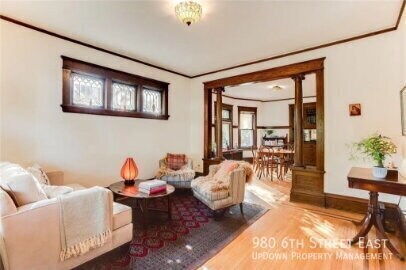 Foto del edificio - 980 6th St E