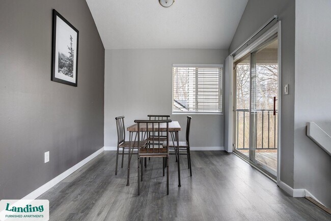 Foto del edificio - 8850 River Bend Pkwy