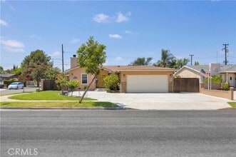 Building Photo - 1521 S Dallas Dr