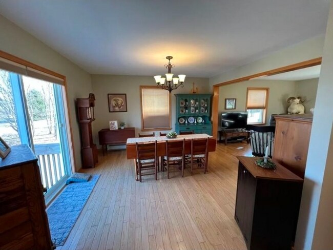 Building Photo - 501 Pone Ln