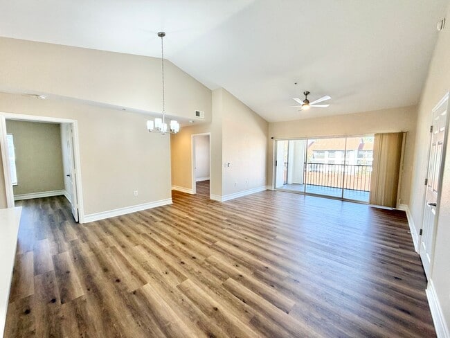 Foto del edificio - ** FAIRWAY PRESERVE ** 3 BED / 2 BATH CONDO - PET OK! - NORTH NAPLES - ANNUAL RENTAL