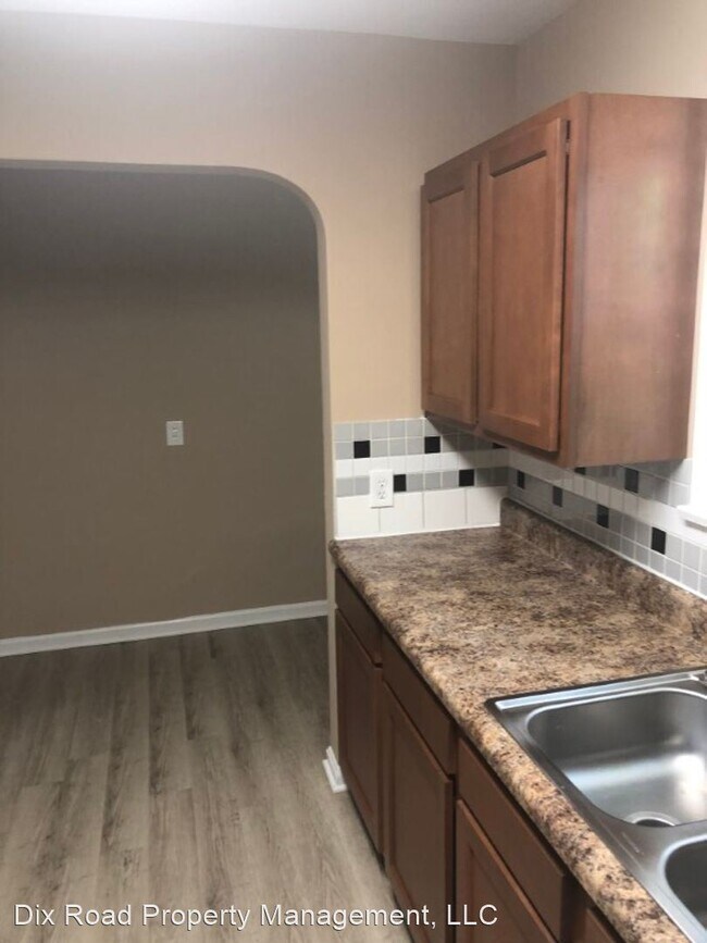 Foto del edificio - 3 br, 1.5 bath House - 41 Burgess Avenue,