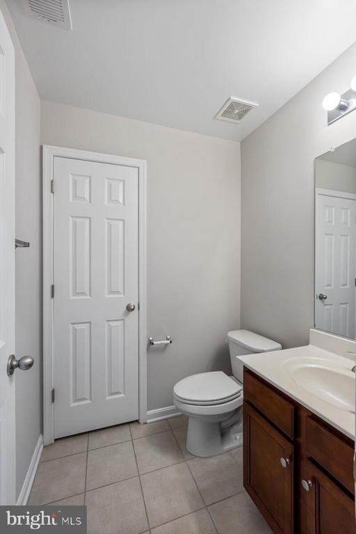 Foto del edificio - 9947 Fendall St
