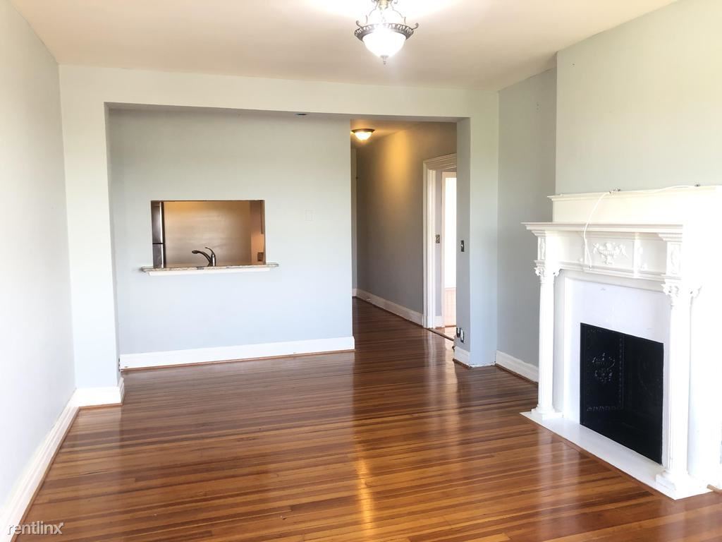 Foto principal - 3060 16th St NW