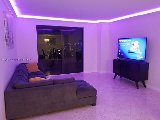 Foto del edificio - 2500 Parkview Dr