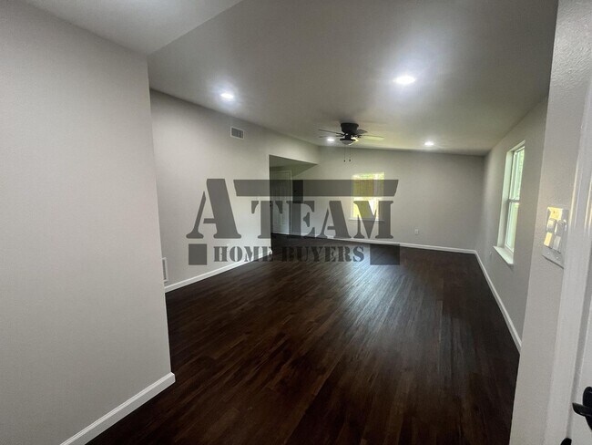 Foto del edificio - Fully Remodeled 2 Bedroom 2 Bathroom