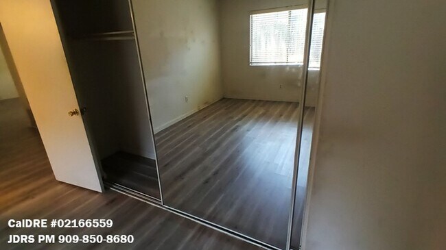 Foto del edificio - Price Lowered! Arcadia 2 Bedroom Townhouse