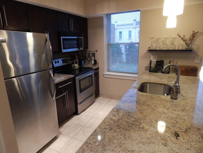 Foto del edificio - 420 16th St SE