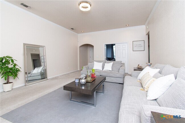 Foto del edificio - 211 Sims Ridge Dr