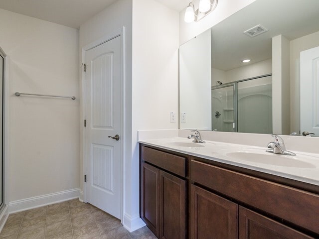 Building Photo - 3930 Weavers Pond Dr