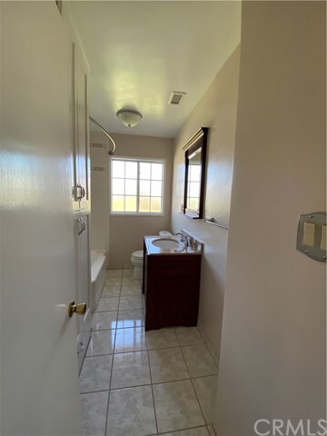 Foto del edificio - 14520 Dunnet Ave