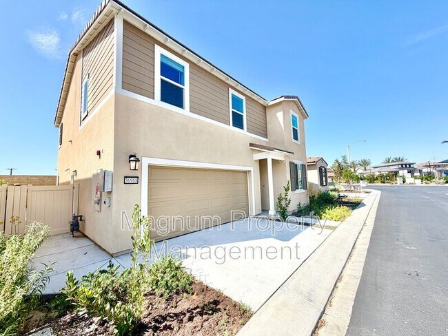 Building Photo - 36988 Camino Spgs Ave