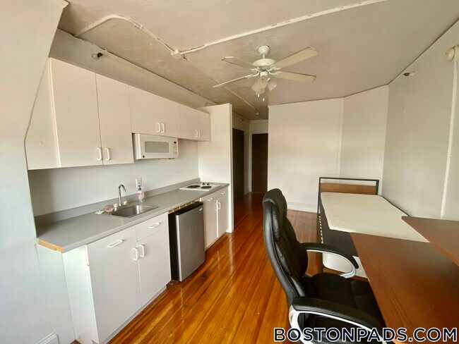 Building Photo - 91 Westland Ave
