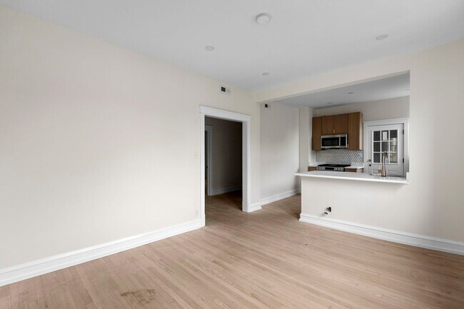Foto del edificio - 4636 N Hamilton Ave