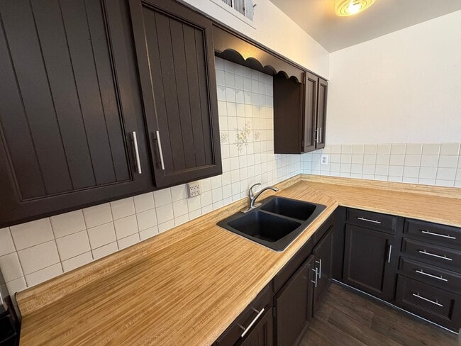 Building Photo - 3Bed 1 Bath Peoria House