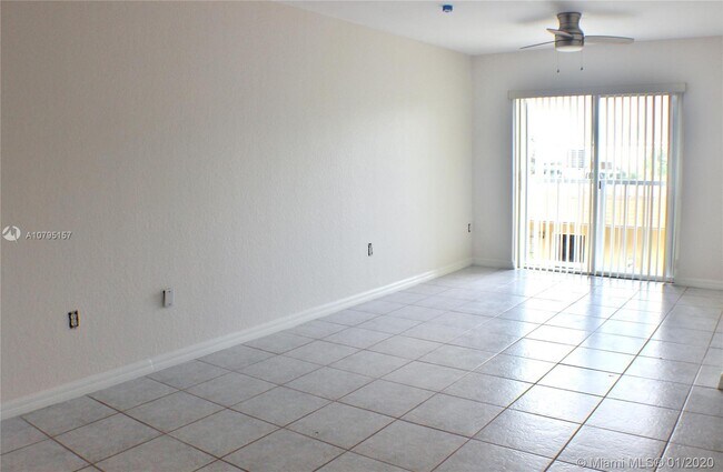 Foto del edificio - 437 SW 7th St