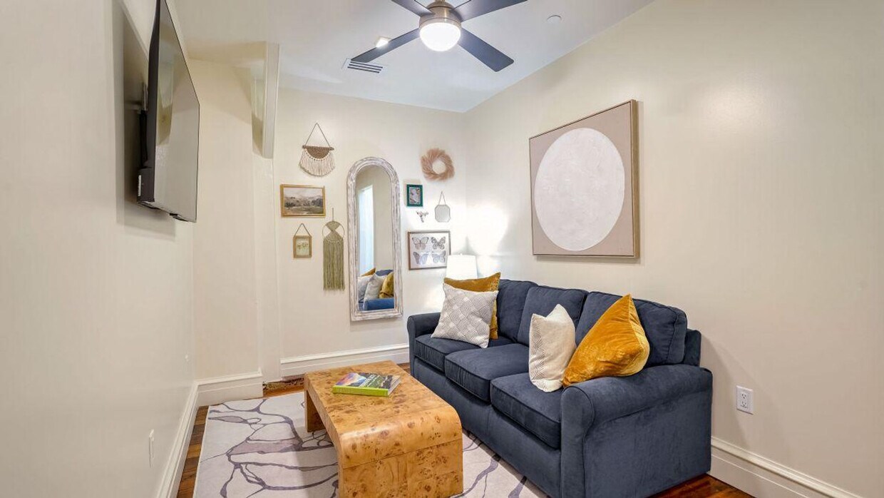 Foto principal - 604 Baronne St