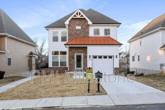 Building Photo - 530 N 3rd St