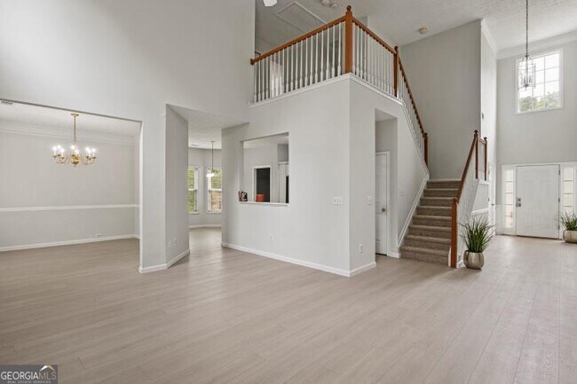 Building Photo - 329 Horsehill St