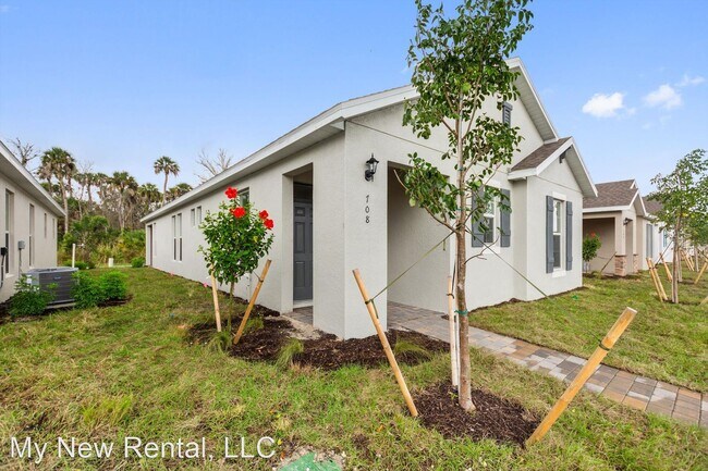 Building Photo - 3 br, 2 bath House - 708 Treehouse Lane