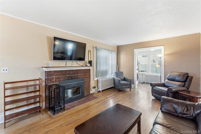 Foto del edificio - 58 Hartsdale Rd