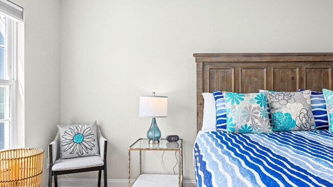 Building Photo - 15 Sumner Ave