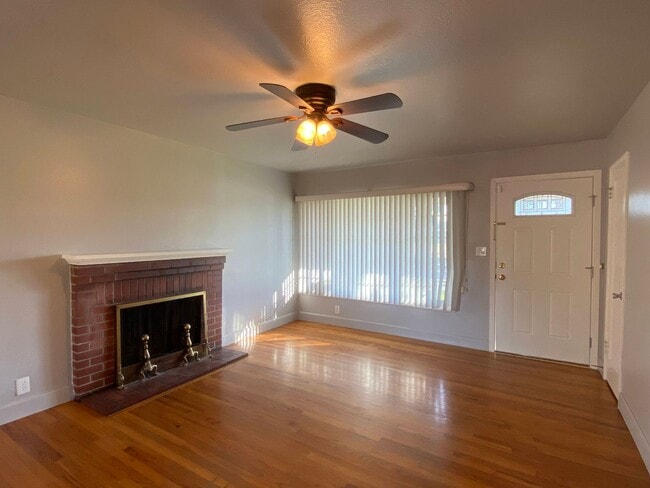 Building Photo - Nice 3 Bed, 1 Bath Home in the Country Clu...
