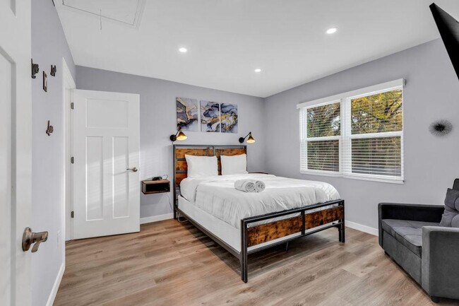 Foto del edificio - 1000 Parkwood Ave