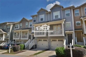 Building Photo - 3019 Liberty Way NW