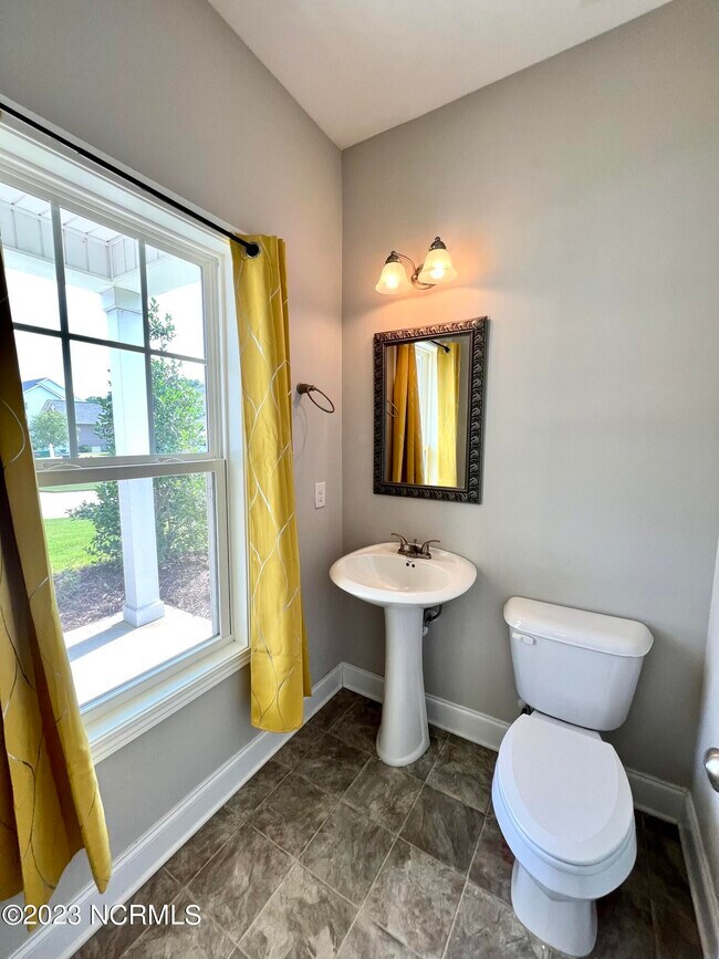 Foto del edificio - 328 S Culverton Rd