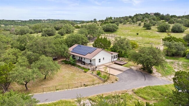 Foto del edificio - 5834 Fall Creek Rd